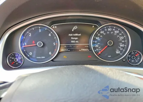 2016 Volkswagen Touareg Tdi z USA, uszkodzony, nr VIN WVGEP9BP7GD004254